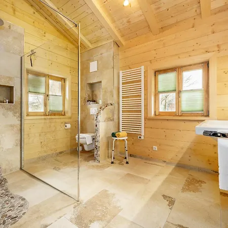 Ferienhaus Vogelnest Am Waldbach *